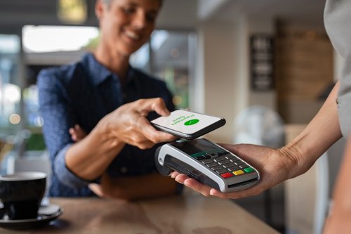 Consumenten evolueren snel naar meer contactloze betalingen