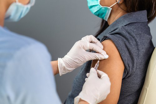 Vaccinatie: 5 weken achterstand, 90 miljard euro kosten