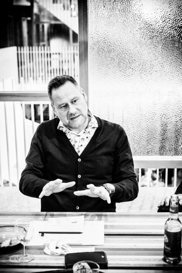 “Voorlopig realiseren we efficiëntieverbeteringen en kostenbesparingen die voor de hand liggen, het low hanging fruit”