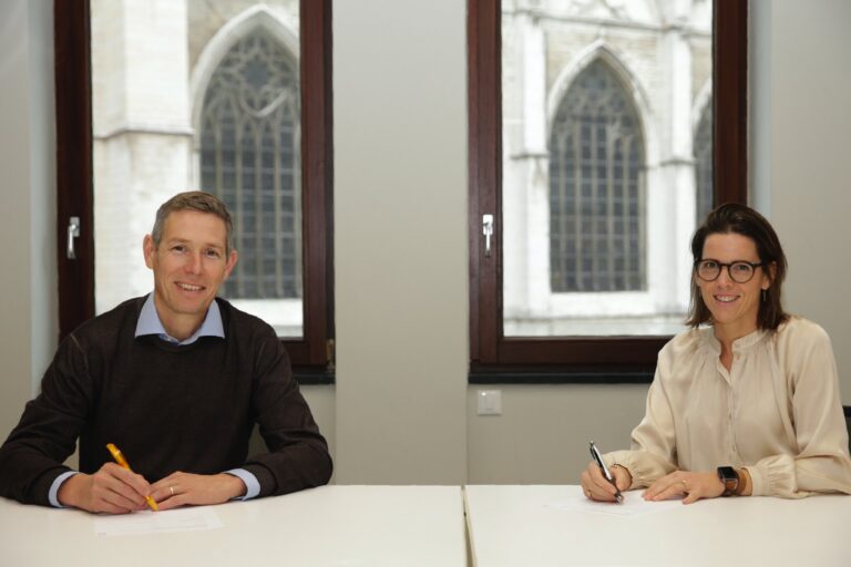 SD Worx en MobileXpense partneren internationaal