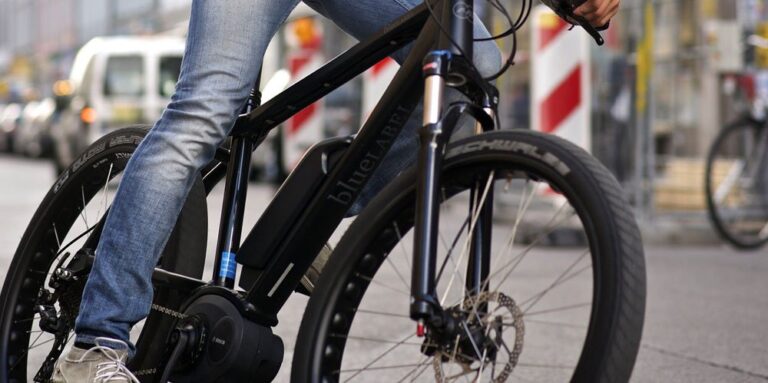 B2Bike haalt een Winwinlening van 300.000 euro op voor de Antwerpse Mobilotheek