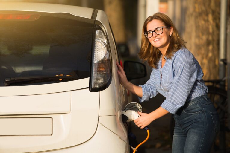DOORBRAAK ELEKTRISCHE BEDRIJFSWAGEN WELLICHT VOOR 2023