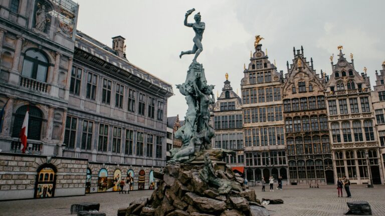 Primeur voor Vlaanderen: opleiding financieel ambtenaar